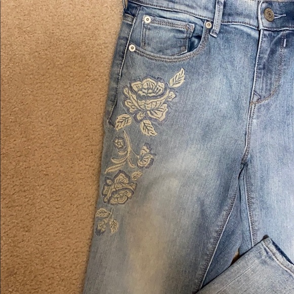 Express Jeans - Picture 2 of 5